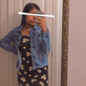 Meet your Posher, Sujeili